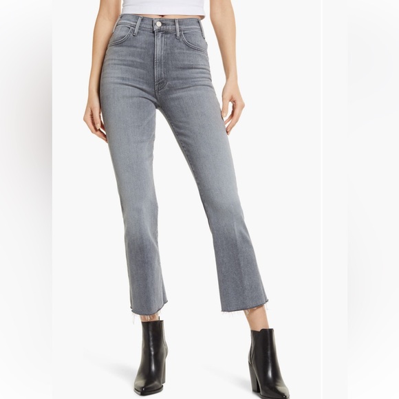 ๐ฉถNWT MOTHER DENIM HUSTLER FRAY HEM FLARE JEANS (Daytona Nights) 30 - Picture 10 of 17